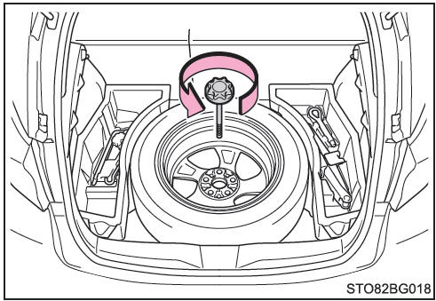 Toyota CH-R. Extracción del neumático de repuesto